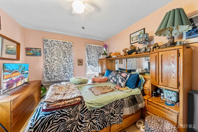 $399,999 | 12 Vine Street, Jamesburg, NJ 08831