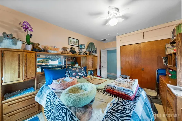 $399,999 | 12 Vine Street, Jamesburg, NJ 08831