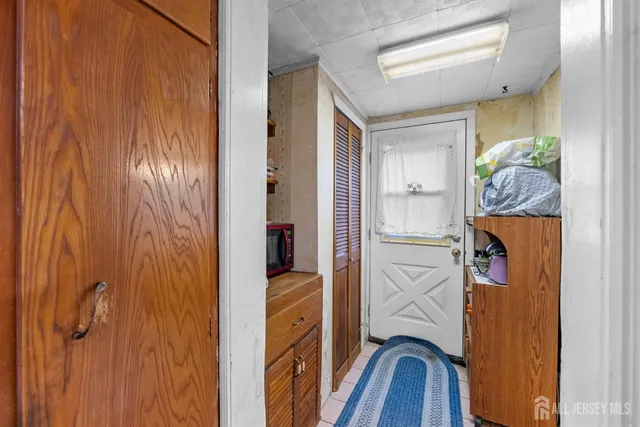 $399,999 | 12 Vine Street, Jamesburg, NJ 08831