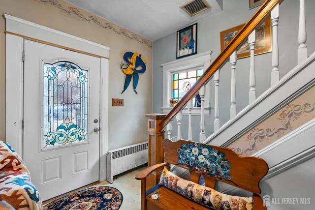 $399,999 | 12 Vine Street, Jamesburg, NJ 08831