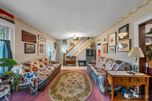 $399,999 | 12 Vine Street, Jamesburg, NJ 08831