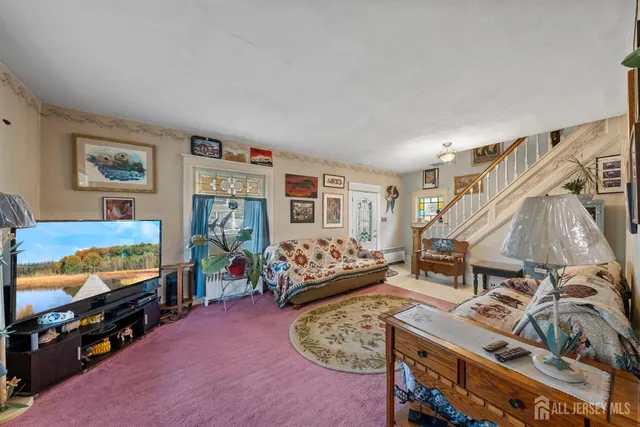 $399,999 | 12 Vine Street, Jamesburg, NJ 08831