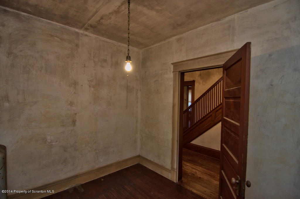 103 Maple Street Moscow, PA 18444 - Photo 10 of 61 Gallery Image 10