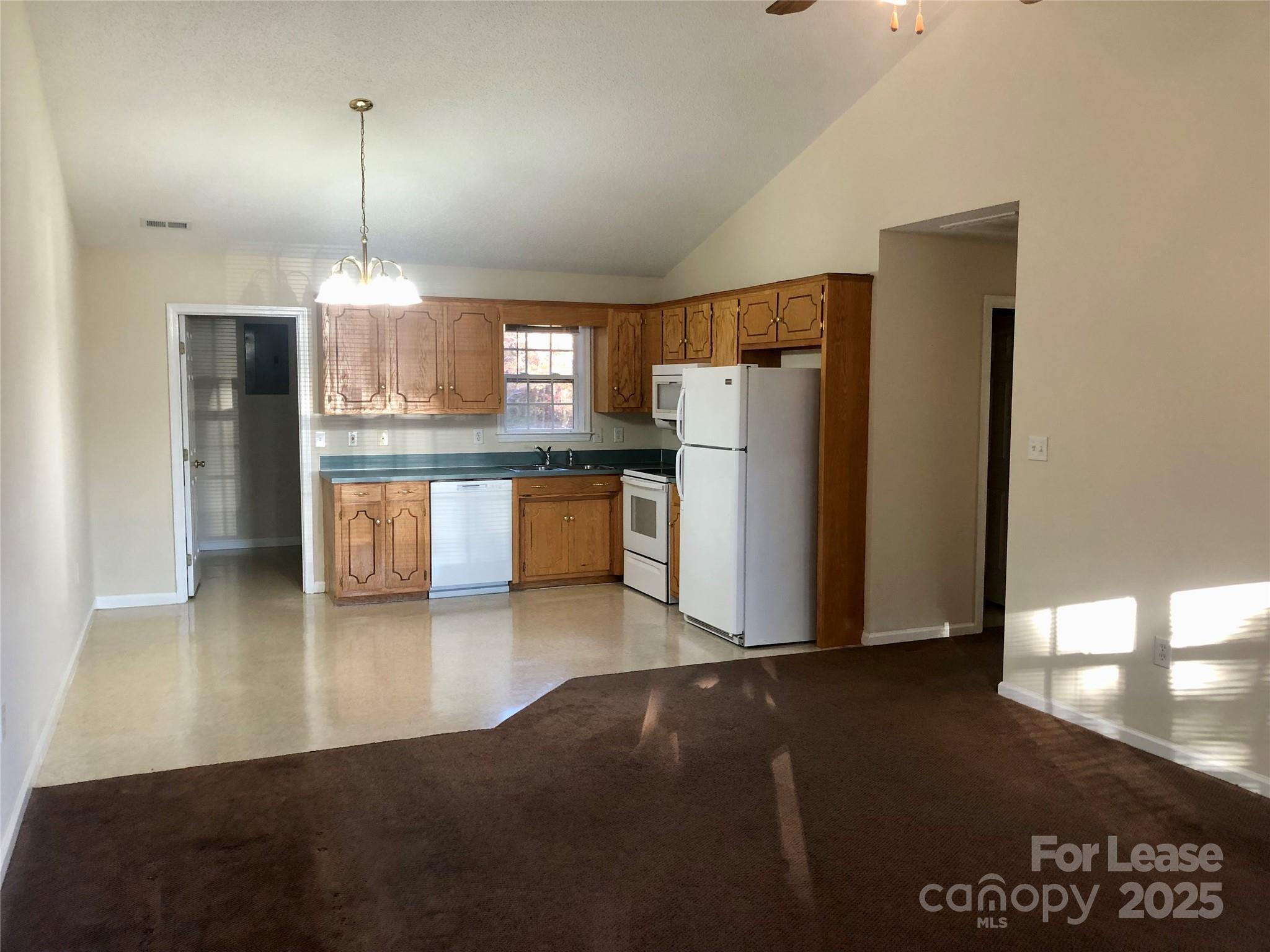 516 Cedar Spring Drive Lincolnton, NC 28092 - Photo 2 of 10