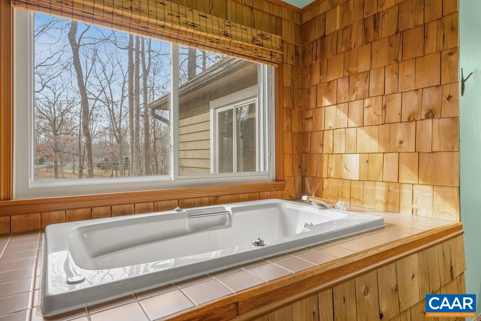 28 Out Of Bounds Road Palmyra, VA 22963 - Photo 29 of 46