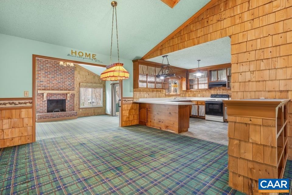 28 Out Of Bounds Road Palmyra, VA 22963 - Photo 9 of 46