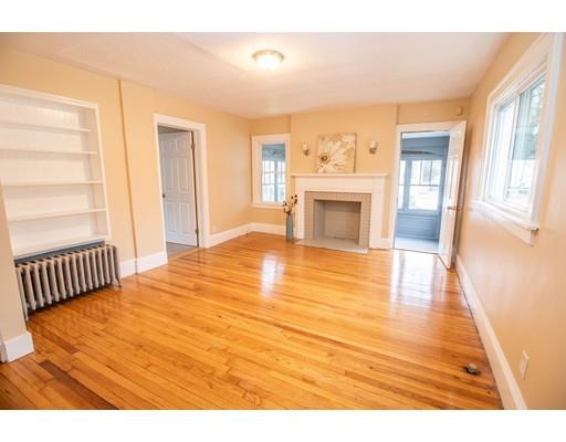 62 Fern Street Springfield, MA 01108 - Photo 2 of 27