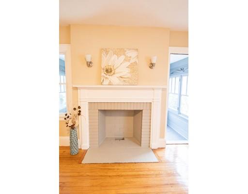 62 Fern Street Springfield, MA 01108 - Photo 3 of 27