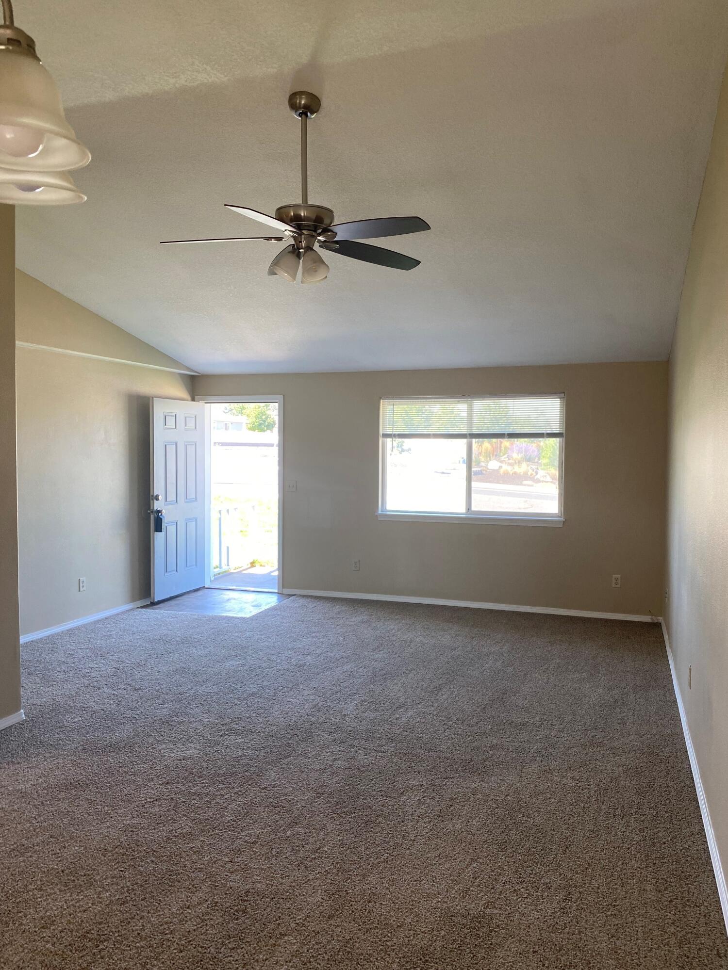 1844 Southwest 35th Street Redmond, OR 97756 - Photo 11 of 16 Photo 4