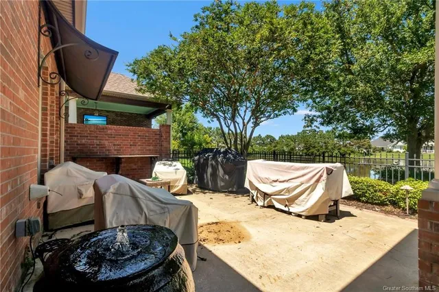 $560,000 | 6123 East Azalea Street, Lake Charles, LA 70605