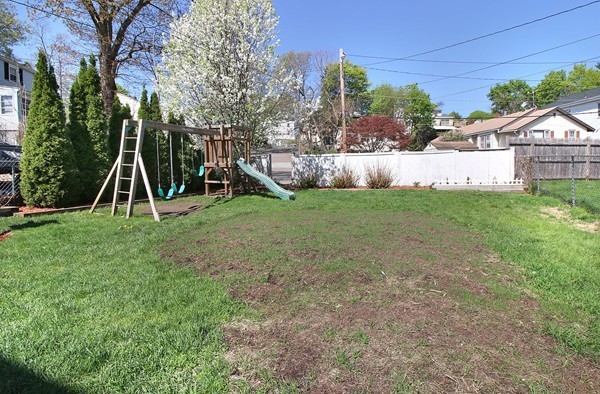 38 Roosevelt Road Medford, MA 02155 - Photo 17 of 18 Gallery Image 17