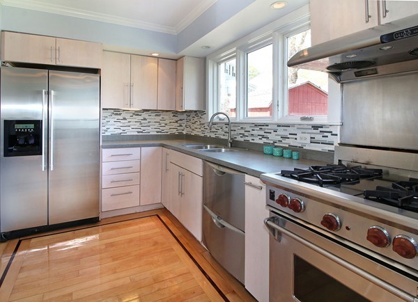 38 Roosevelt Road Medford, MA 02155 - Photo 9 of 18 Gallery Image 9