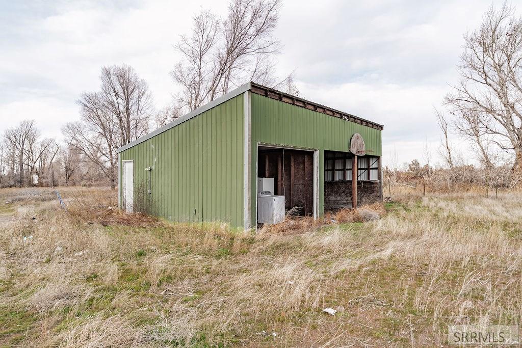3335 East County Line Road Rigby, ID 83442 - Photo 16 of 23