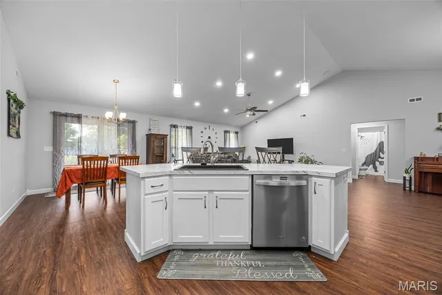 $465,000 | 207 East Foreman Street, Jonesburg, MO 63351