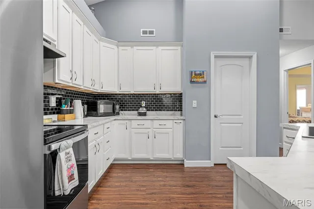 $465,000 | 207 East Foreman Street, Jonesburg, MO 63351