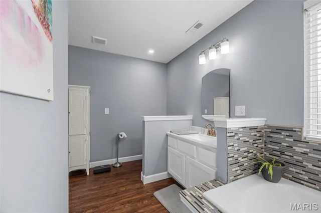 $465,000 | 207 East Foreman Street, Jonesburg, MO 63351