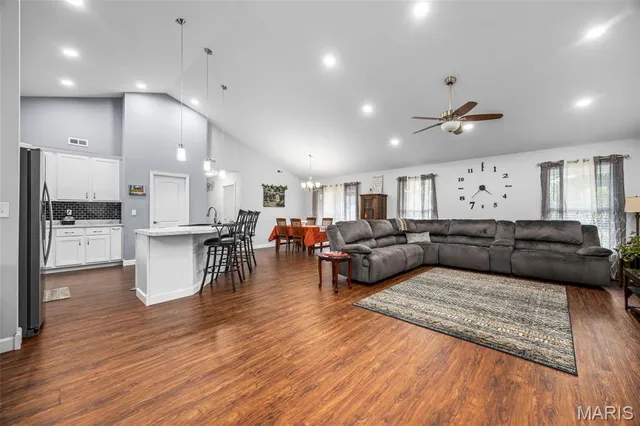 $465,000 | 207 East Foreman Street, Jonesburg, MO 63351