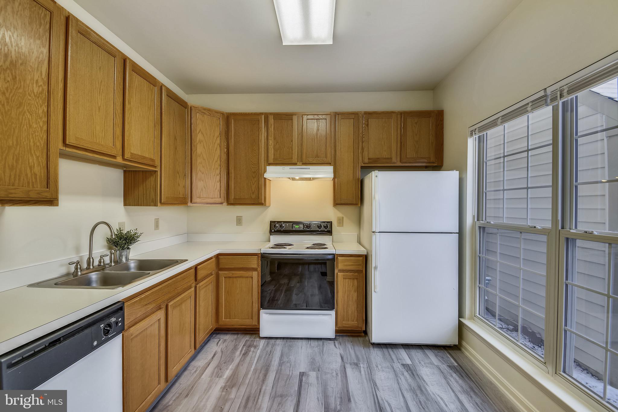 313 Assembly Point Court Odenton, MD 21113 - Photo 3 of 36 Gallery Image 3