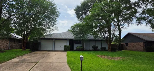 $2,200 | 2204 Mimosa Court, League City, TX 77573