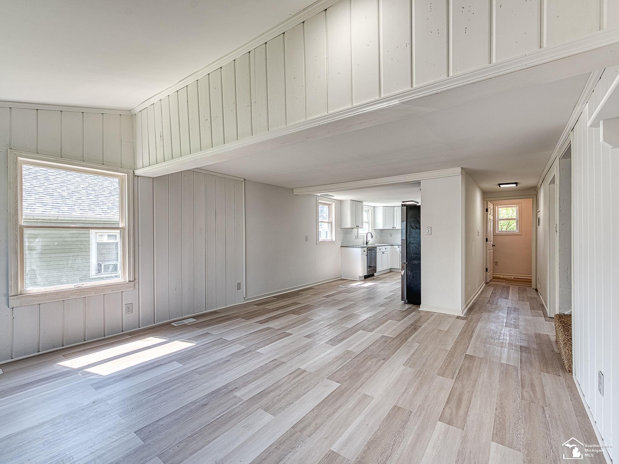 3296 9th Street Monroe, MI 48162 - Photo 2 of 22 50142912-8b8a991c-fc58-4d52-a794-a784896352ee.JPG