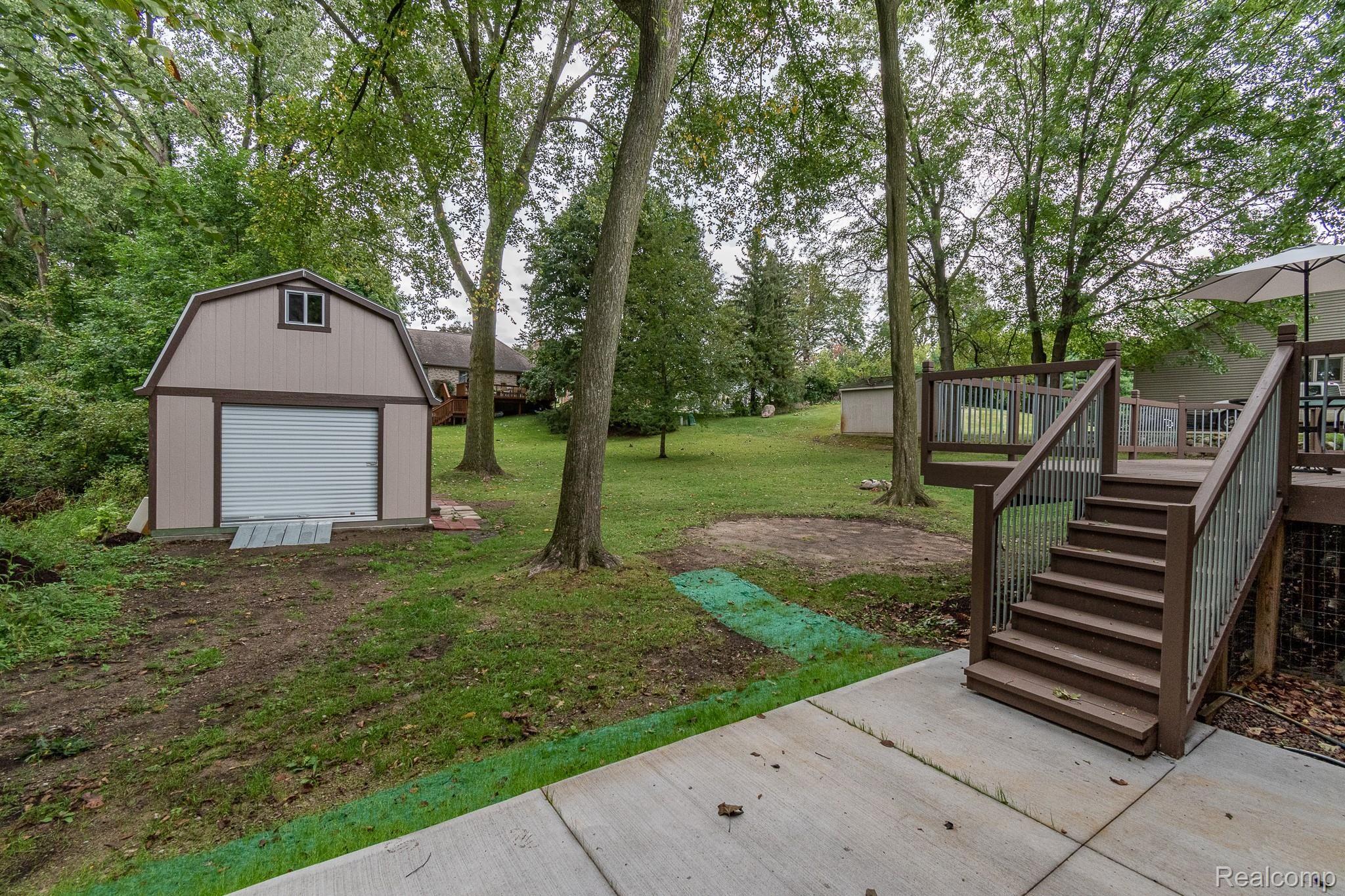 1323 Hunter Road Brighton, MI 48114 - Photo 19 of 28 HardyMediaCompany-4564.jpg