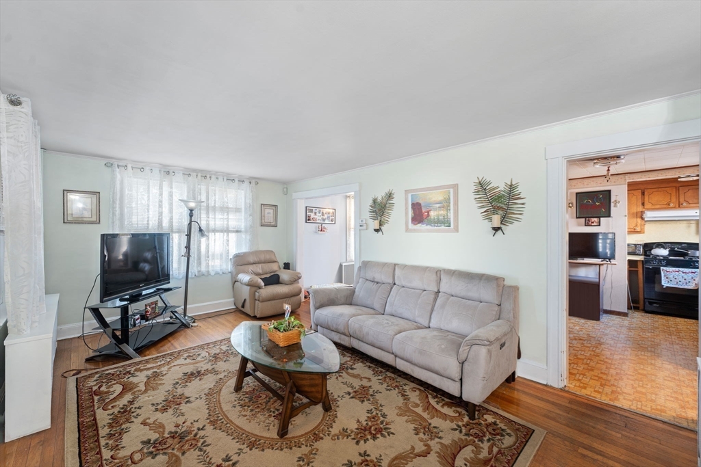 9 Johnson Road Weymouth, MA 02191 - Photo 3 of 23 Gallery Image 3