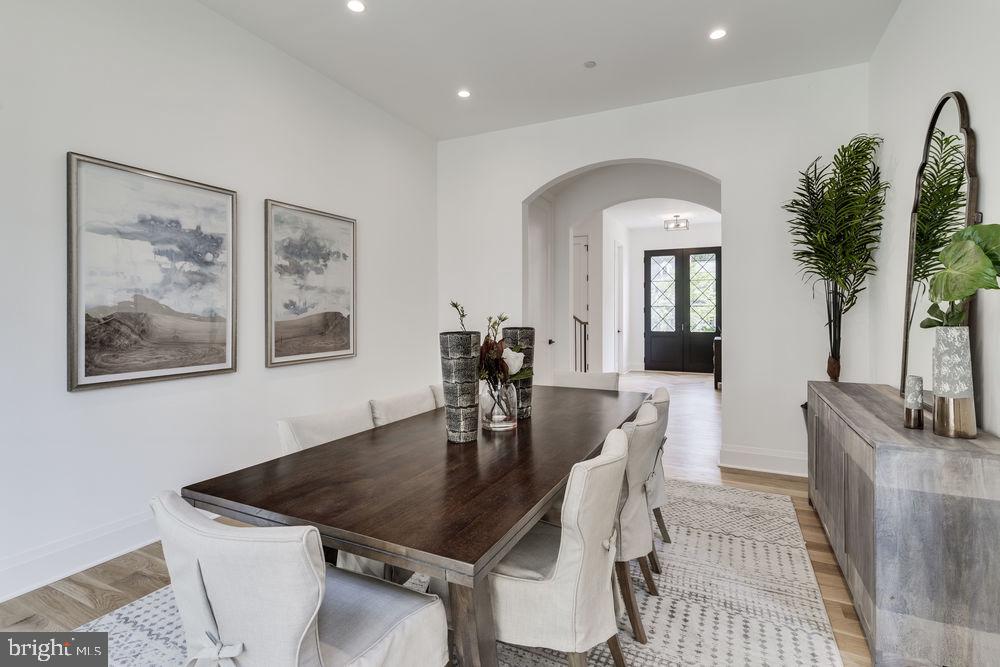 7200 Clarendon Road Bethesda, MD 20814 - Photo 26 of 72