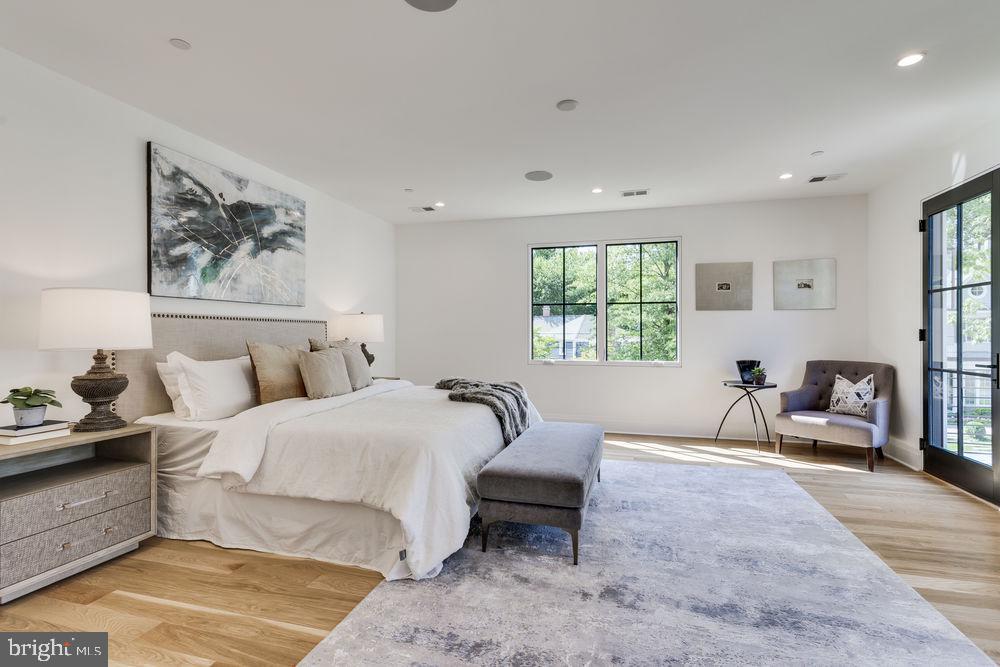 7200 Clarendon Road Bethesda, MD 20814 - Photo 35 of 72