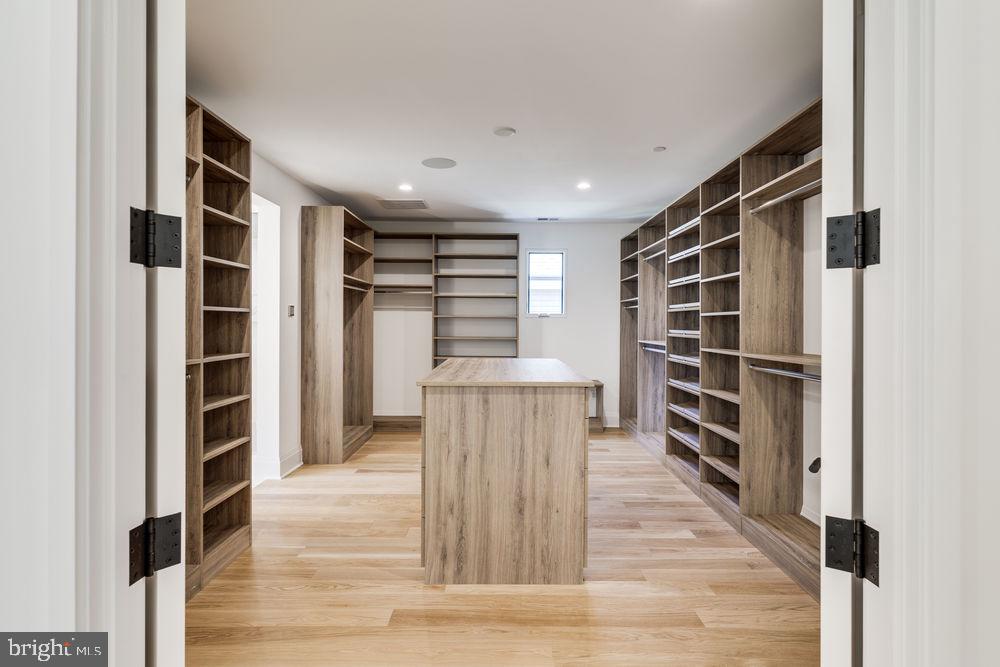 7200 Clarendon Road Bethesda, MD 20814 - Photo 39 of 72