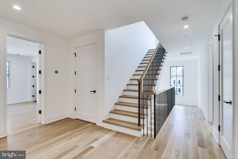 7200 Clarendon Road Bethesda, MD 20814 - Photo 45 of 72