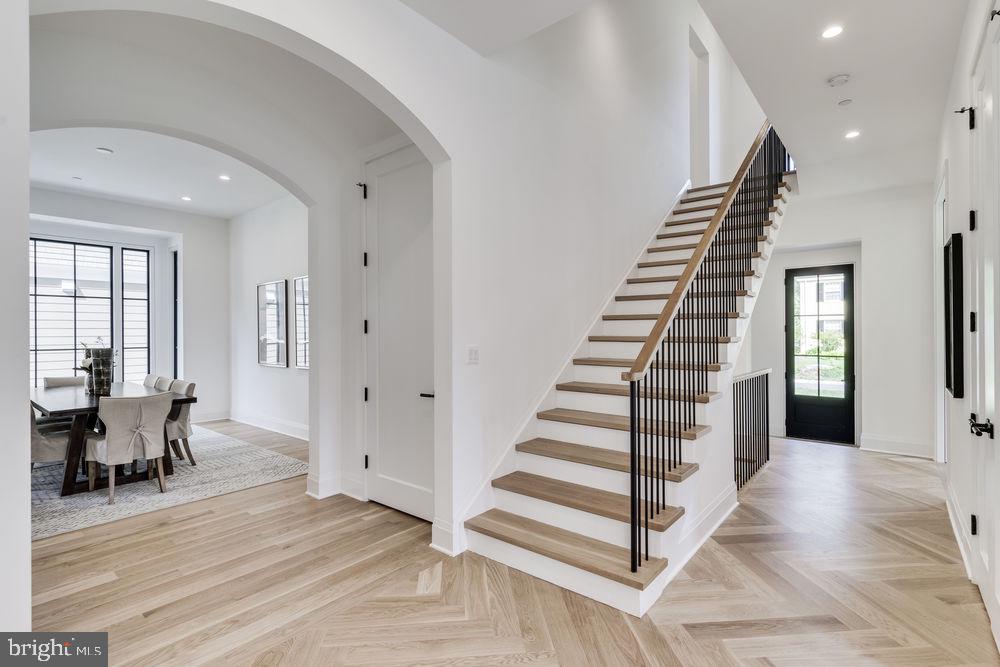 7200 Clarendon Road Bethesda, MD 20814 - Photo 8 of 72