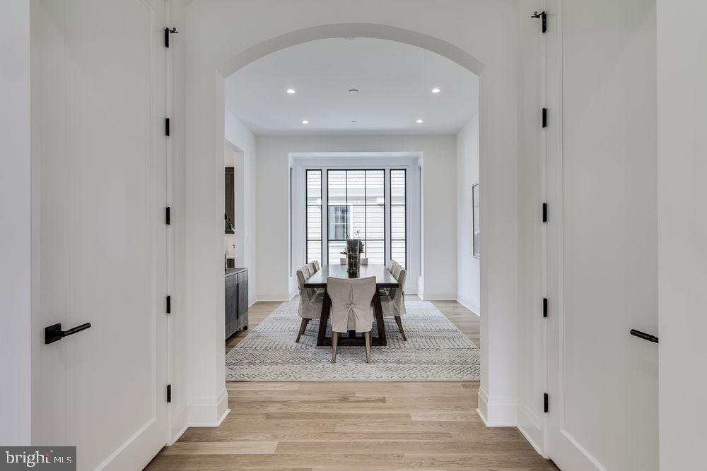 7200 Clarendon Road Bethesda, MD 20814 - Photo 9 of 72