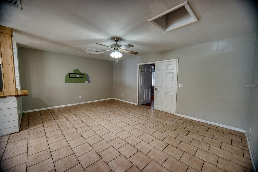 132 Longfellow Road Winter Haven, FL 33884 - Photo 9 of 21