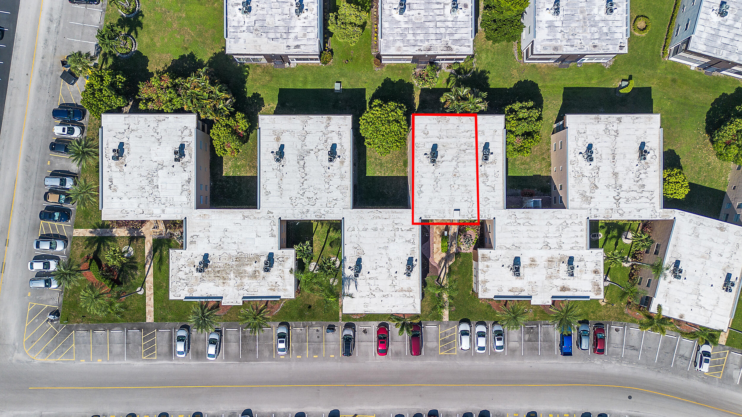 488 Burgundy P Delray Beach, FL 33484 - Photo 26 of 33 an aerial view of multiple houses with outdoor space