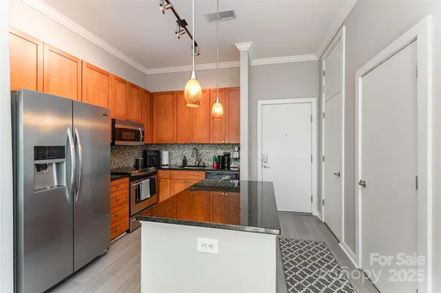 $250,000 | 525 East 6th Street, Unit 212, Charlotte, NC 28202