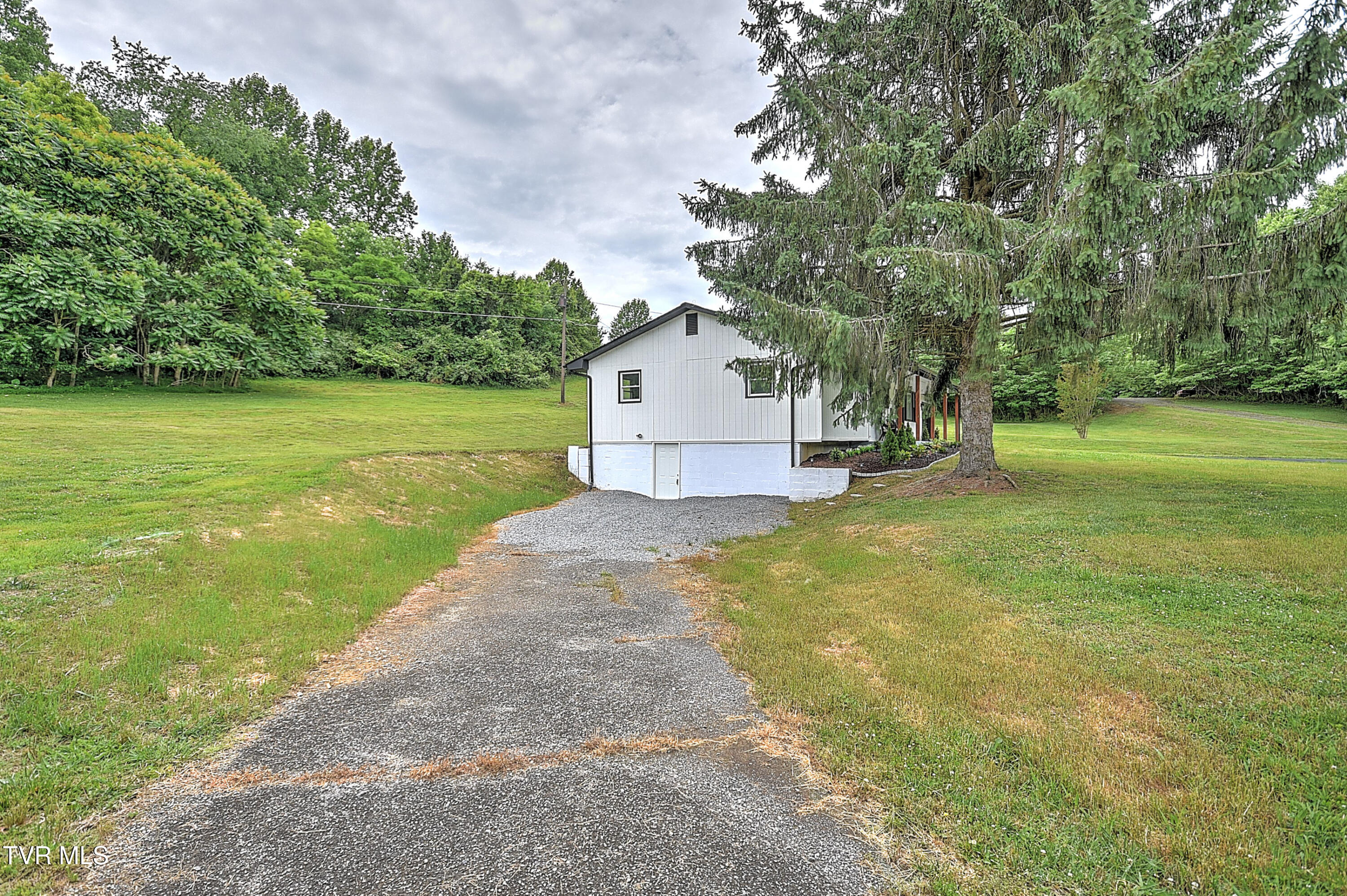 1091 Shipley Ferry Road Blountville, TN 37617 - Photo 45 of 55 1001 Shipley Ferry CP-48