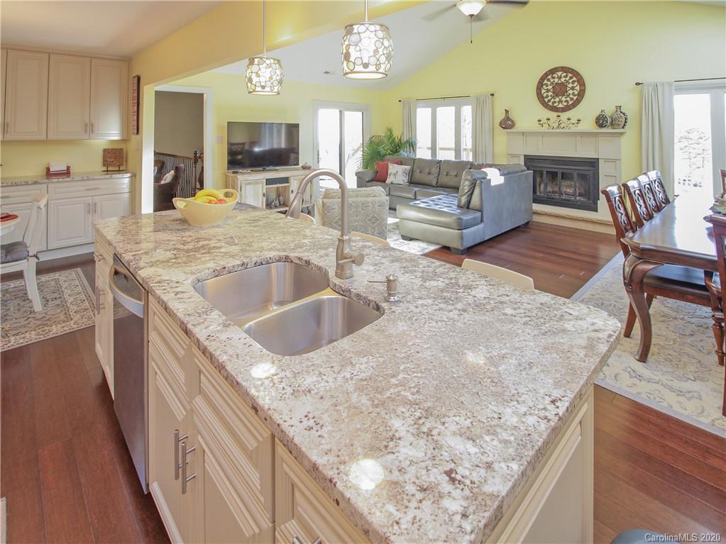 2008 Marquesas Avenue Tega Cay, SC 29708 - Photo 11 of 29 Gallery Image 11