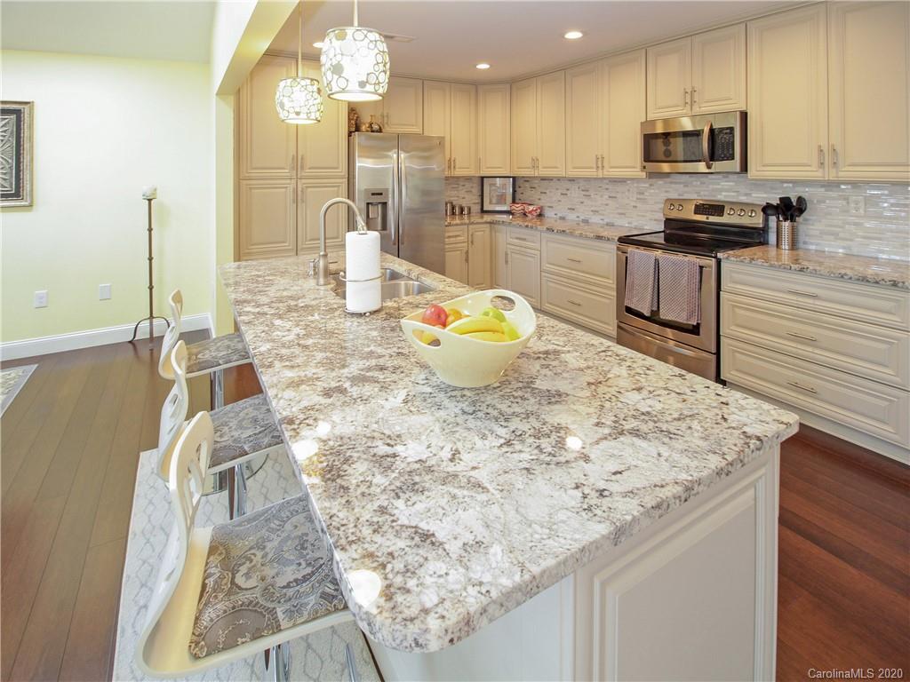 2008 Marquesas Avenue Tega Cay, SC 29708 - Photo 8 of 29 Gallery Image 8