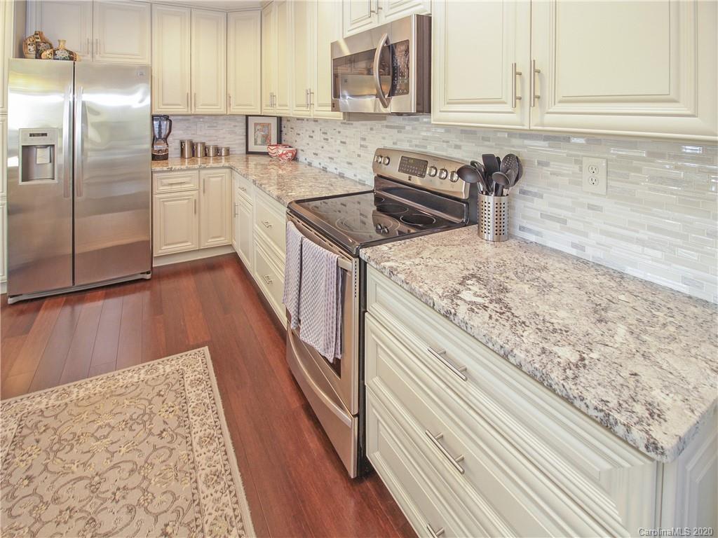 2008 Marquesas Avenue Tega Cay, SC 29708 - Photo 9 of 29 Gallery Image 9