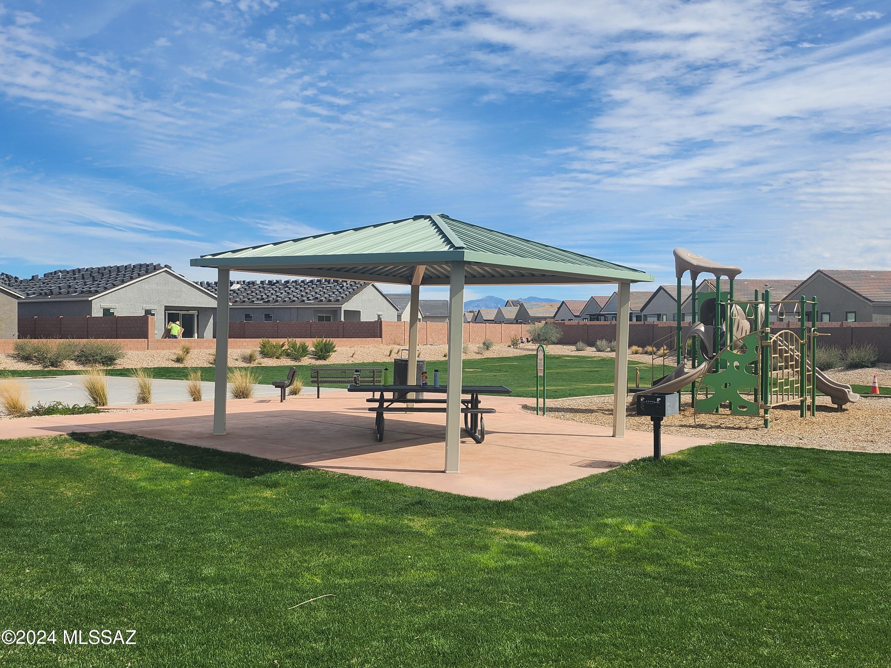 12496 West Barnett Road Marana, AZ 85653 - Photo 9 of 40
