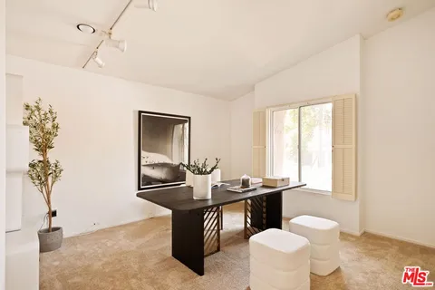 $1,295,000 | 21694 Yucatan Avenue, Woodland Hills, CA 91364