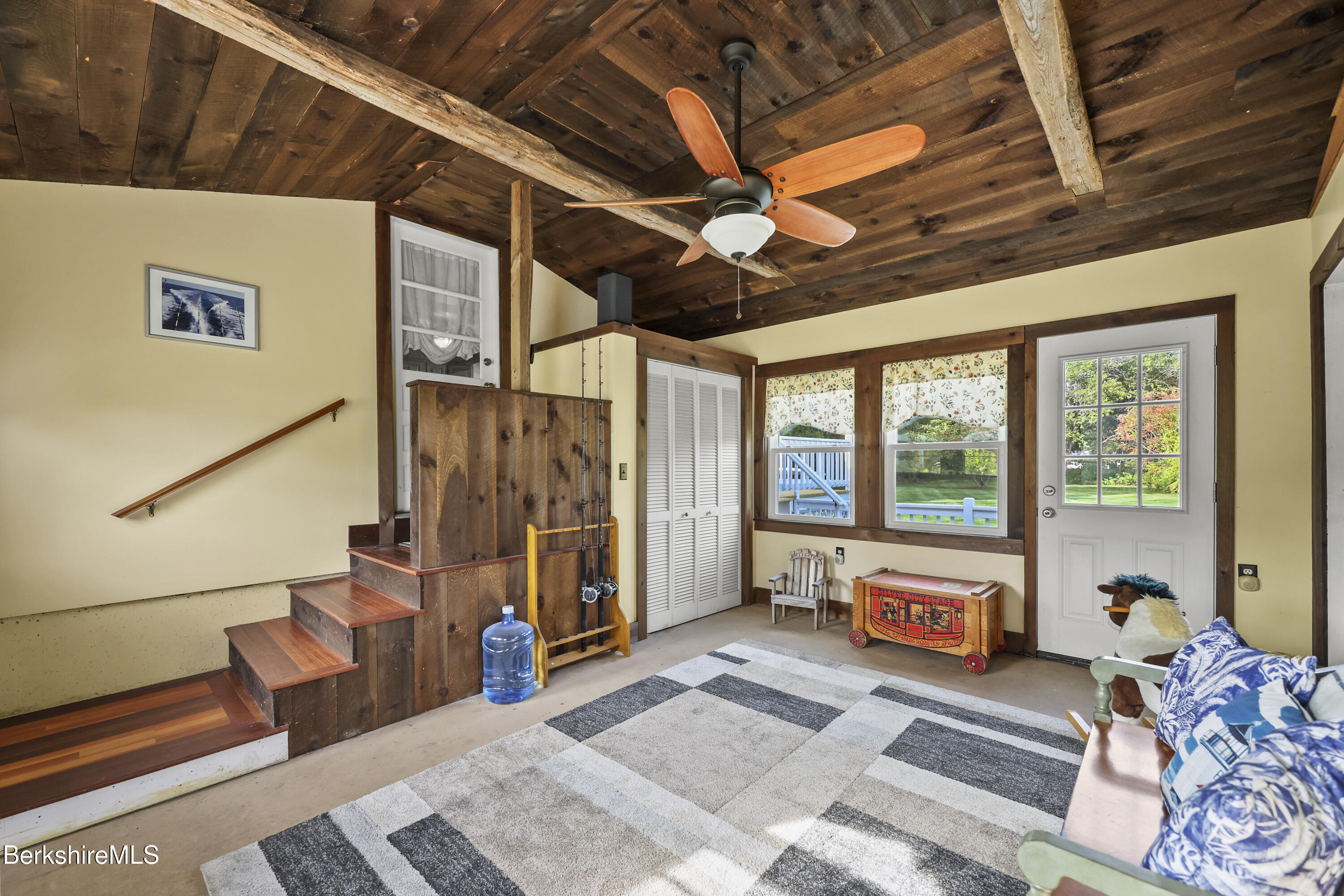 10 Otis Street Pittsfield, MA 01201 - Photo 12 of 35 135 Mud Room