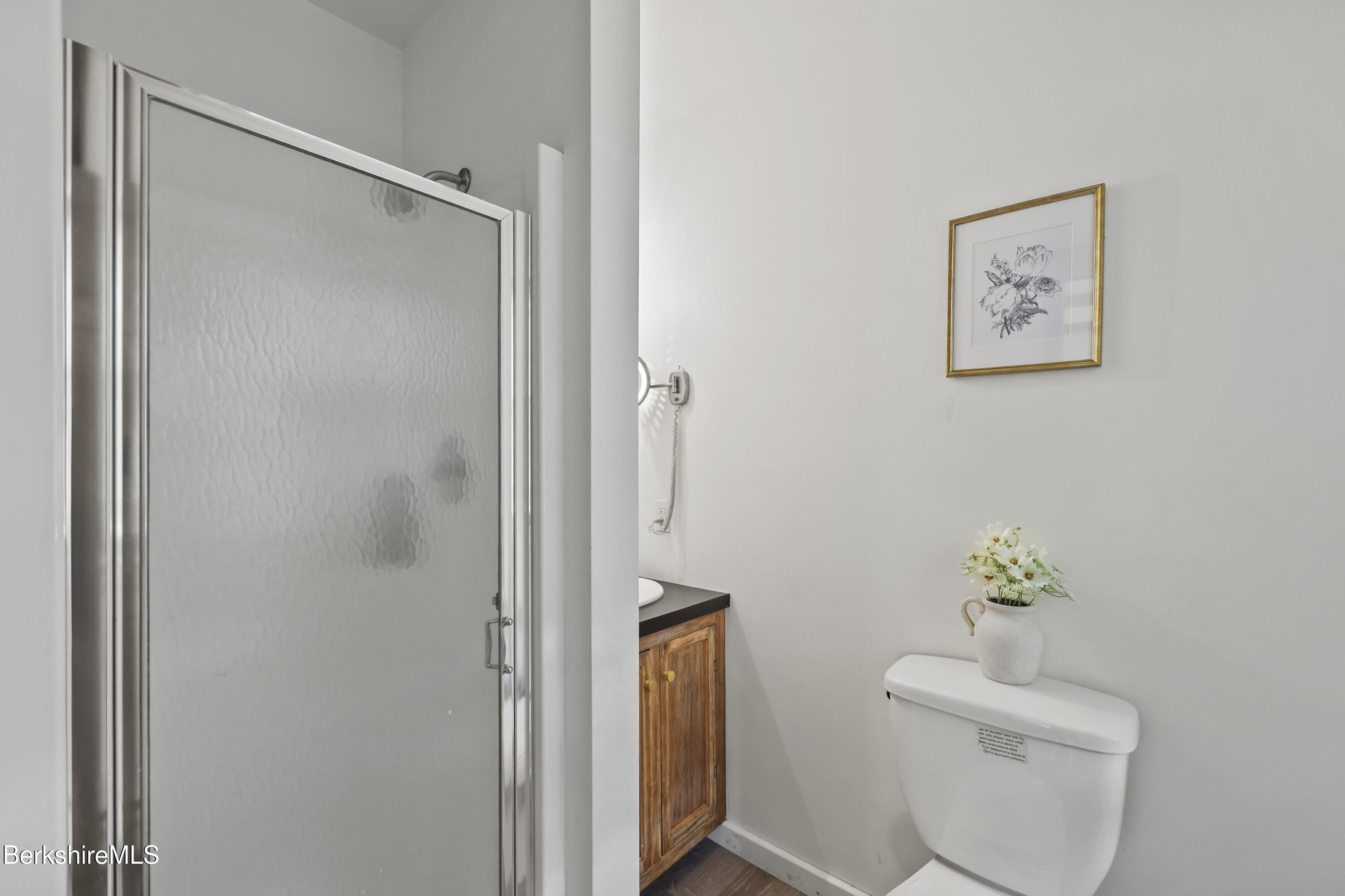 10 Otis Street Pittsfield, MA 01201 - Photo 20 of 35 175 Primary Bathroom