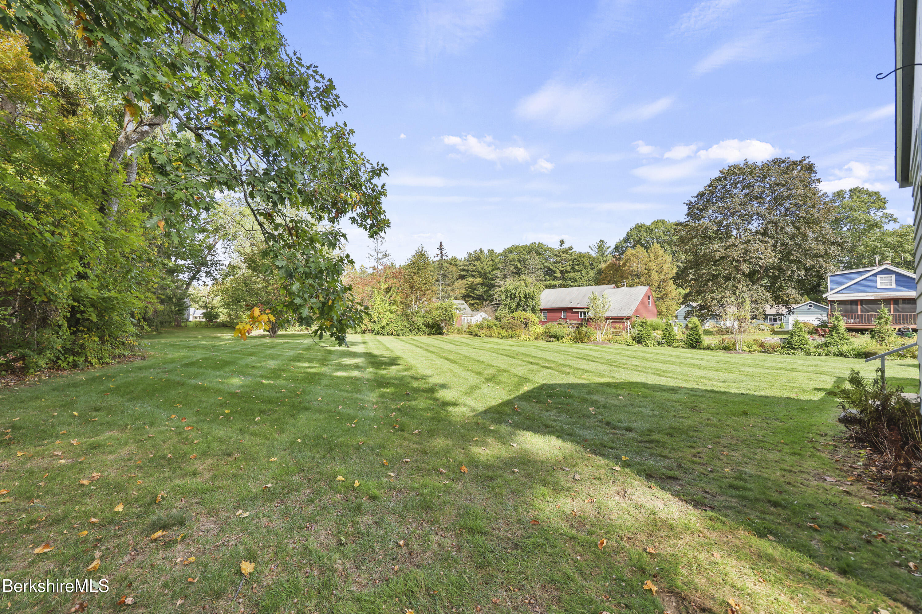 10 Otis Street Pittsfield, MA 01201 - Photo 32 of 35 295 Back Yard