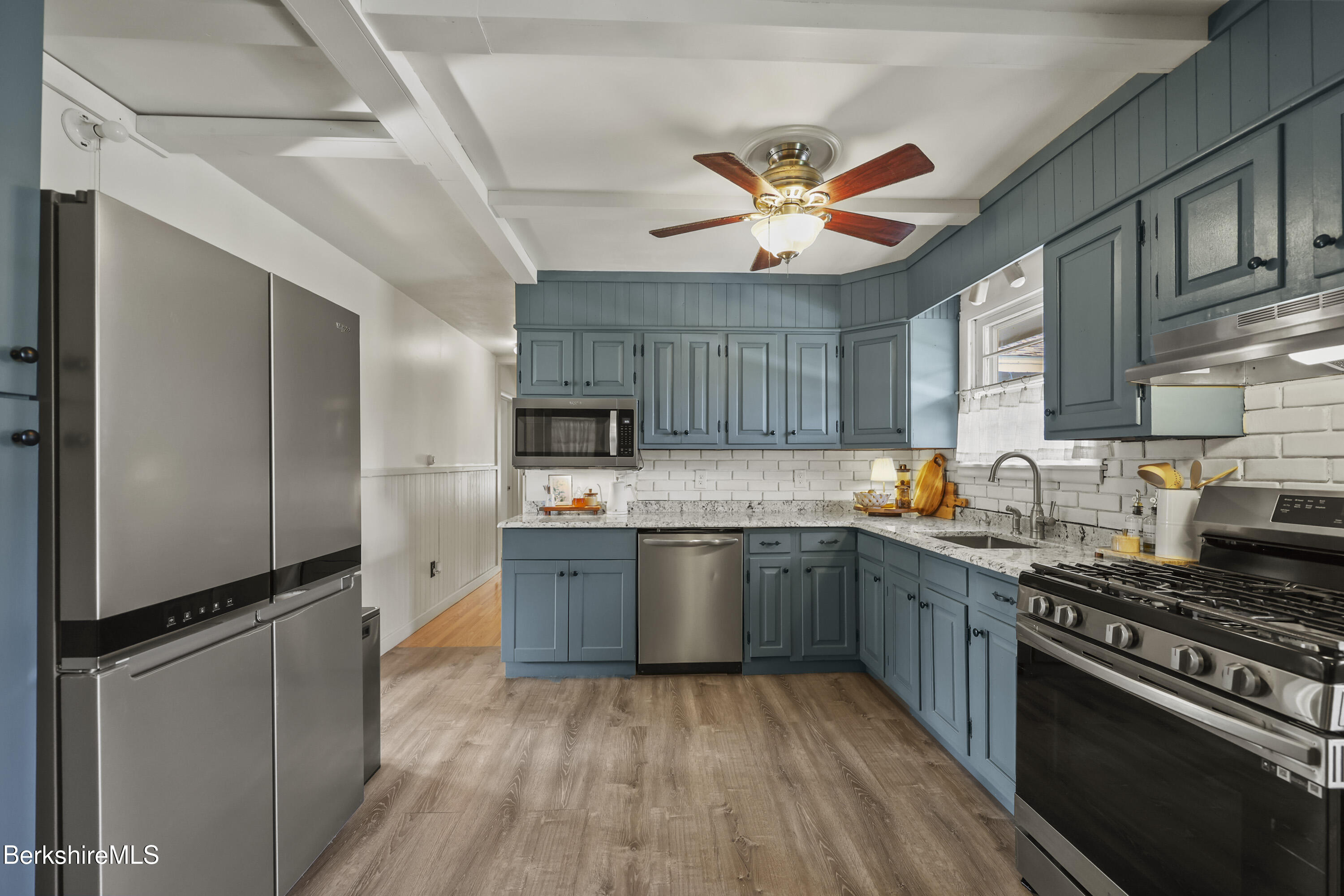 10 Otis Street Pittsfield, MA 01201 - Photo 9 of 35 105 Kitchen