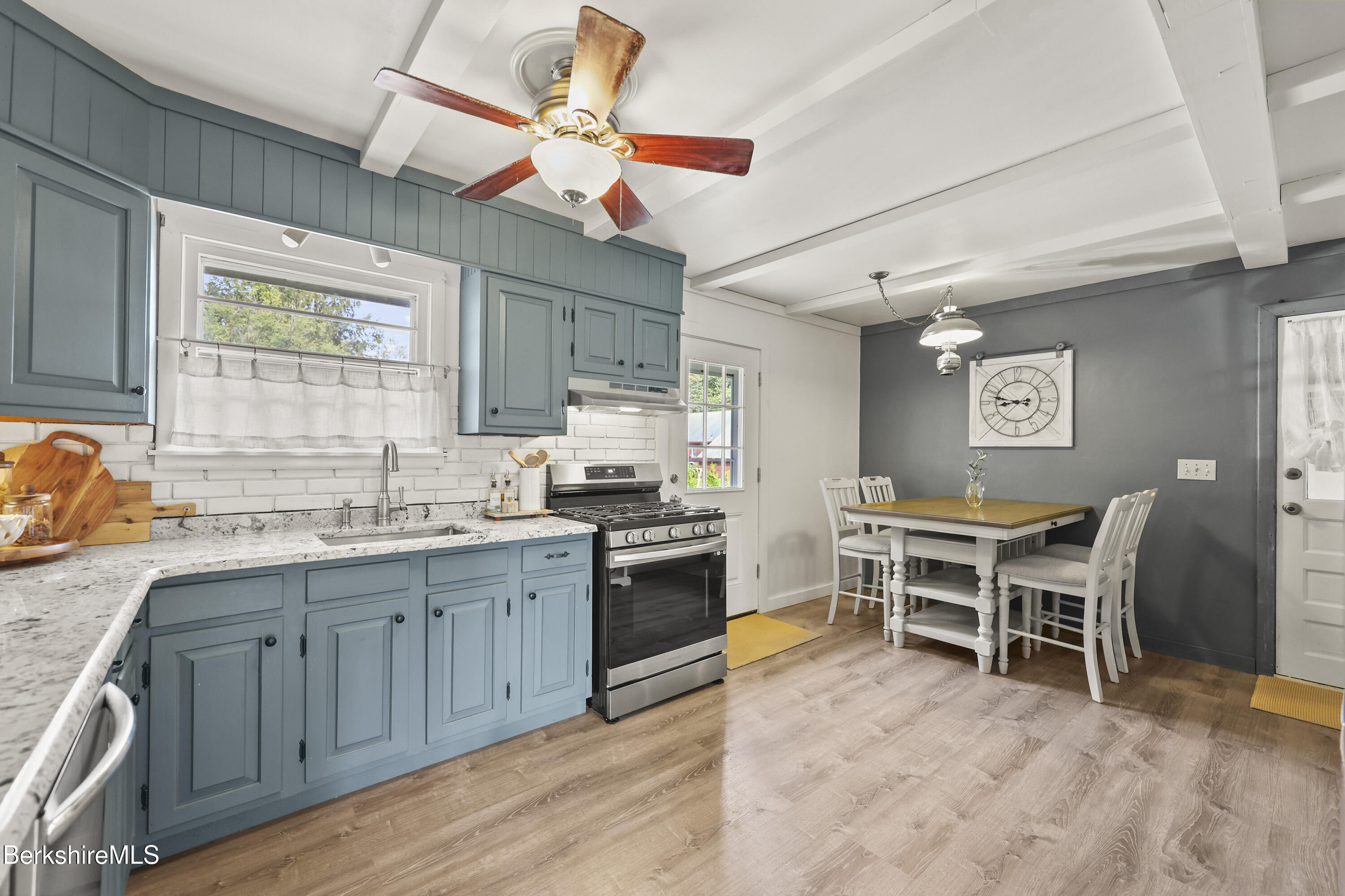 10 Otis Street Pittsfield, MA 01201 - Photo 10 of 35 95 Kitchen