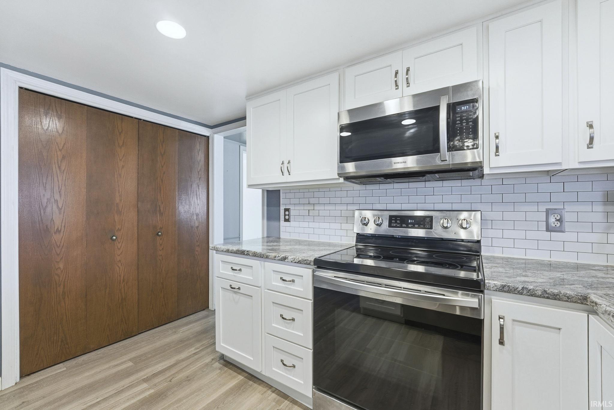 20201 Old 24 E Road Woodburn, IN 46797 - Photo 12 of 36