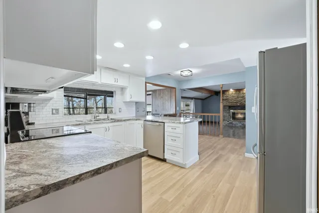 $294,900 | 20201 Old 24 E Road, Woodburn, IN 46797