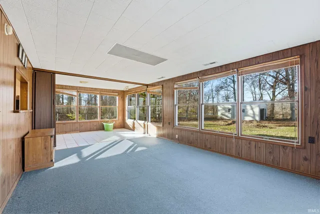 $294,900 | 20201 Old 24 E Road, Woodburn, IN 46797