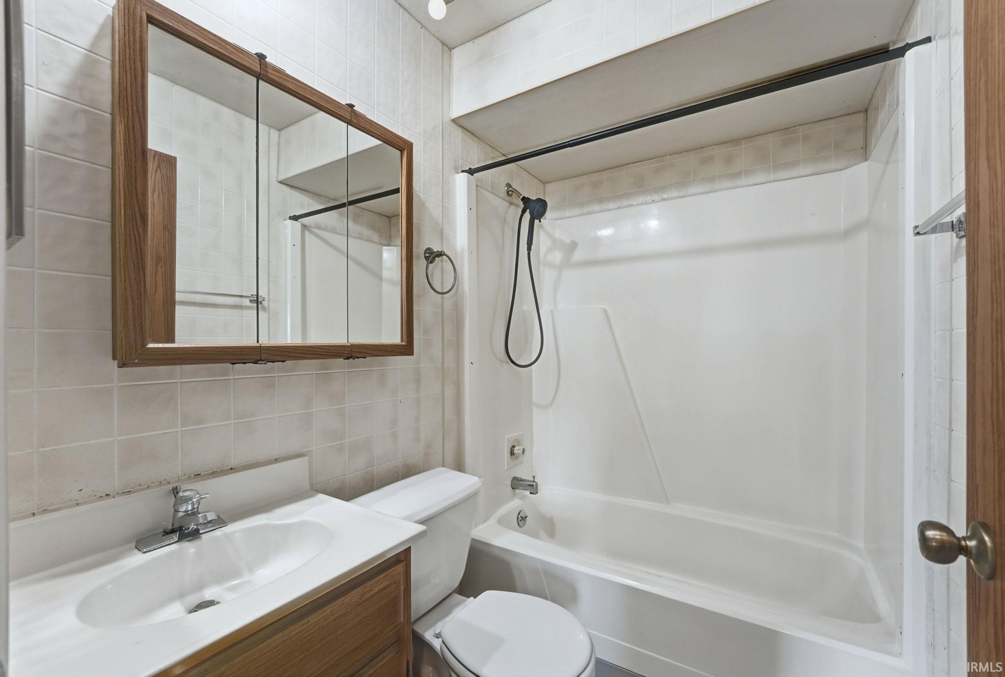 20201 Old 24 E Road Woodburn, IN 46797 - Photo 28 of 36